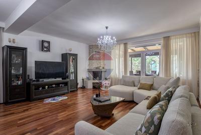 Vilă renovată P+1+M  | Foișor vitrat, grădină și jacuzzi - 2
