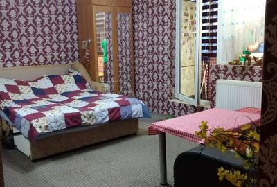 Garsonieră decomandată în Gruia