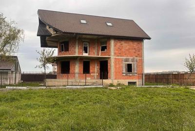Teren intravilan 500 mp de vânzare Iași - Zona Apărătorii Patriei / Șes Bahlui, lângă Mall Moldova și Cartier Dacia - 50 euro/mp - 5