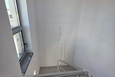 Vanzare Vila Individuala/Cristalului/5 camere id nr 54 - 12