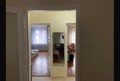Închiriez apartament 3 camere deosebit, decomandat,zona Medicină,etajul 2/2, - 9