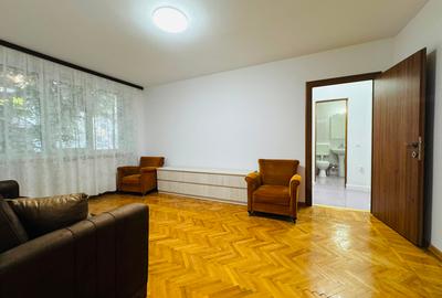 Apartament cu 2 camere semidecomandat în Iancului