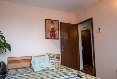 Apartament cu 3 camere de vânzare în zona Rahova - 5