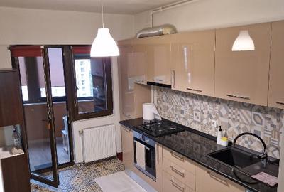 Apartament cu 3 camere decomandat, mobilat în Grozăvești