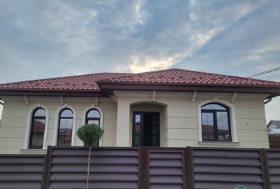 Casa noua in Catamarasti Deal

-zona linistita de case - 1