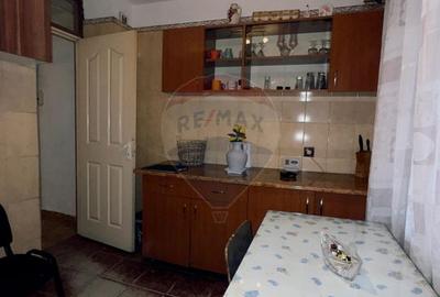 1 Mai, 4 camere decomandat, mobilat, utilat, centrala proprie - 12