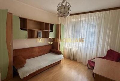 Apartament cu 3 camere decomandat, mobilat în Dristor