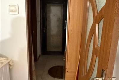 Apartament cu 2 camere semidecomandat, mobilat în Alexandru cel Bun