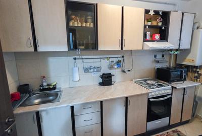 Berceni - Aparatorii Patriei, Garsoniera Semidecomandata 40m2, Primii chiriasi - 6