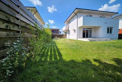 Casă individuală cu 5 camere în Corbeanca