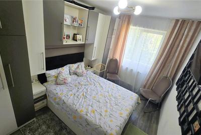 Etaj I | Apartament cu 2 camere si balcon | Botizului - 7