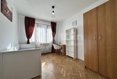 Apartament cu 3 camere decomandat, mobilat în Semicentral