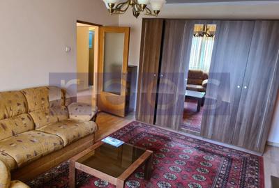 Apartament cu 3 camere decomandat, mobilat în Vitan Mall