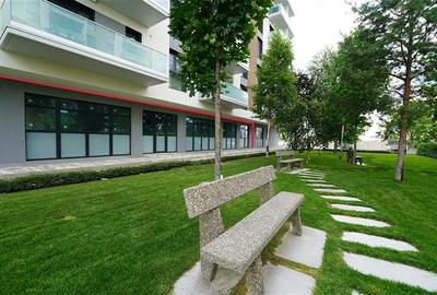 Spatiu comercial | Complex rezidential nou | Nufarul | 15 parcari incluse - 2