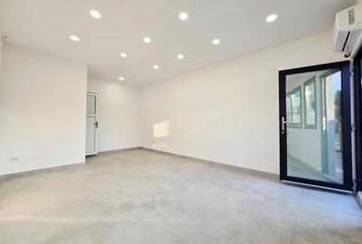 Spatiu comercial central Balotesti, 21.3 mp, curte 25mp, complet renovat - 2