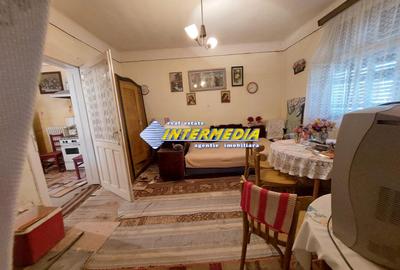 Casa de vanzare in Centru pozitie buna - 3