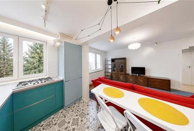 Apartament cu 2 camere semidecomandat, mobilat în Centrul Civic