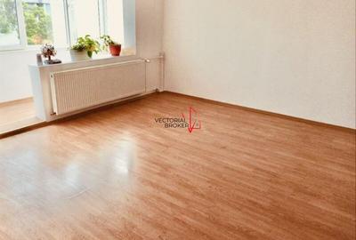 Apartament cu 2 camere decomandat în Parcul Circului
