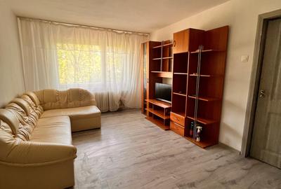 Apartament cu 2 camere în Podu Roș