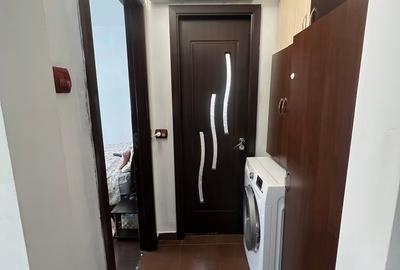 Apartament 2 camere Craiovita Noua, parter inalt cu balcon, centrala termica - 4