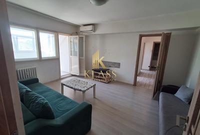 Apartament cu 3 camere semidecomandat în Colentina