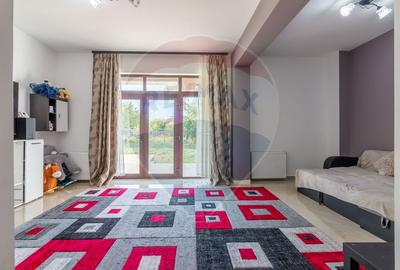 Casă / Vilă cu 6 camere de vânzare in Tartasesti, Dambovita - 2