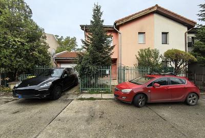 Casă individuală cu 4 camere în Pipera