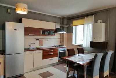 Apartament cu 2 camere semidecomandat în Florești