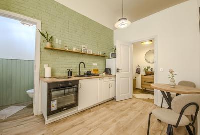 Apartament ultrafinisat, clădire monument istoric – Central - 12