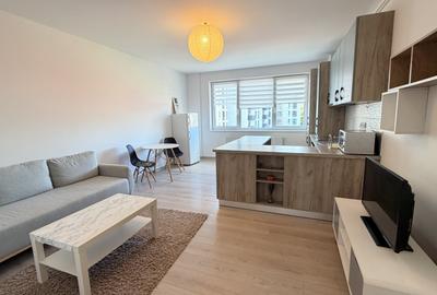 Apartament cu 2 camere semidecomandat, mobilat în Central