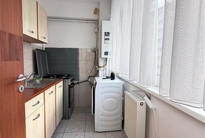 Vanzare garsoniera decomandata in bloc de apartamente, zona Garii - 6