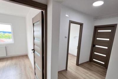 Apartament 2 camere de vanzare zona KM 5, recent renovat, CENTRALA GAZ - 1