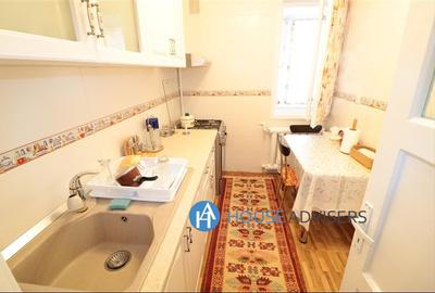 Vanzare apartament 3 camere 1 Mai - 11