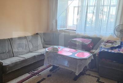 Apartament cu 2 camere semidecomandat, mobilat în 14 Mai