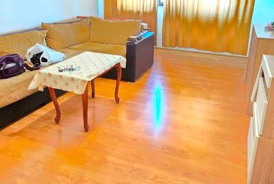 Se inchiriaza apartament 3 camere decomandat, bvd. Independentei, langa Golia - 7