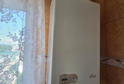 Apartament 3 camere etaj 4 zona liceu Emil Botta Adjud - 10