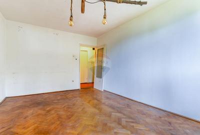 Apartament 3 camere,decomandat, renovabil.Str. Parâng nr.17|Comision 0 - 2