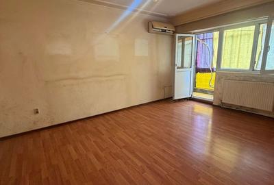 De vânzare apartament 2 camere decomandat cartier Obor et 3/4 - 2