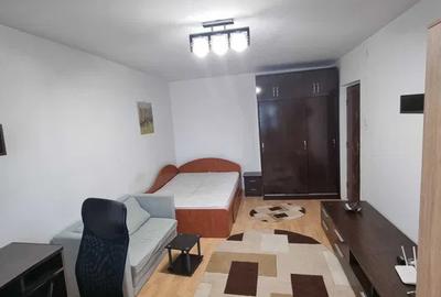 Garsonieră decomandată, mobilată în Tineretului
