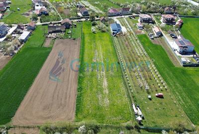 Teren Construcții intravilan de 5064 mp, în Leș