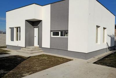 Casă individuală cu 3 camere în Berceni