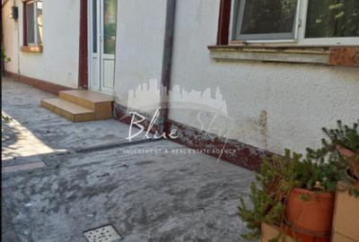 Casa batraneasca cu teren de 435mp cu utilitati si deschidere 14 m- Coiciu - 1