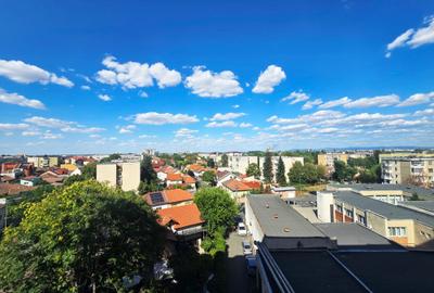 Apartament cu 3 camere în Aurel Vlaicu