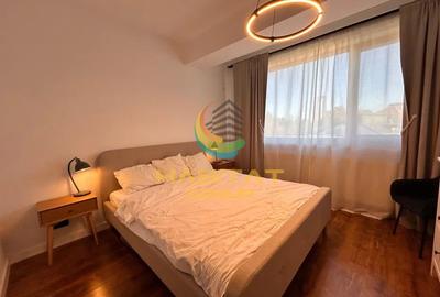 Apartament cu 3 camere semidecomandat, mobilat în Parcul Carol