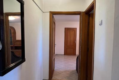 3 camere cu vedere la Parc Humulesti - 7