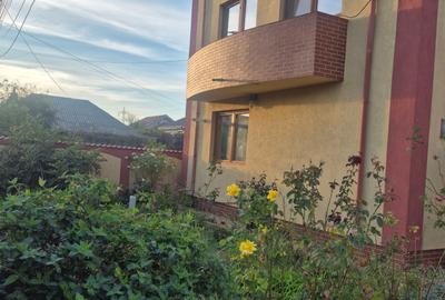 DUPLEX DEOSEBIT – IDEAL PENTRU 2 FAMILII SAU O FAMILIE NUMEROASĂ | NĂVODARI - 6
