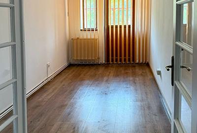 4 camere et 1 pt birouri in cladire interbelica zona C Calarasilor-Hala Traian - 4