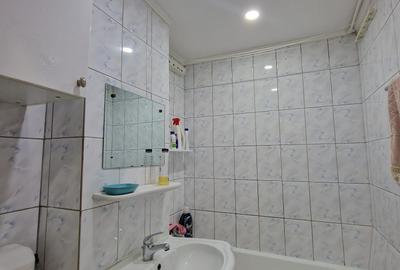 Chișinău- Delfinului - Apartament 2 camere - reabilitat termic - decomandat - 3