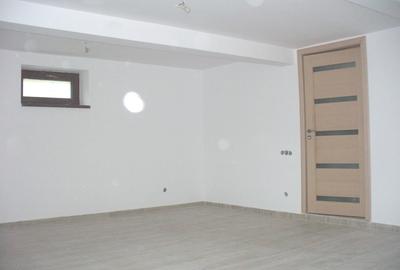 Casa singur in curte de inchiriat in zona Stefan cel Mare - 10