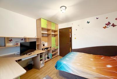Apartament cu 4 camere decomandat, mobilat în Steaua